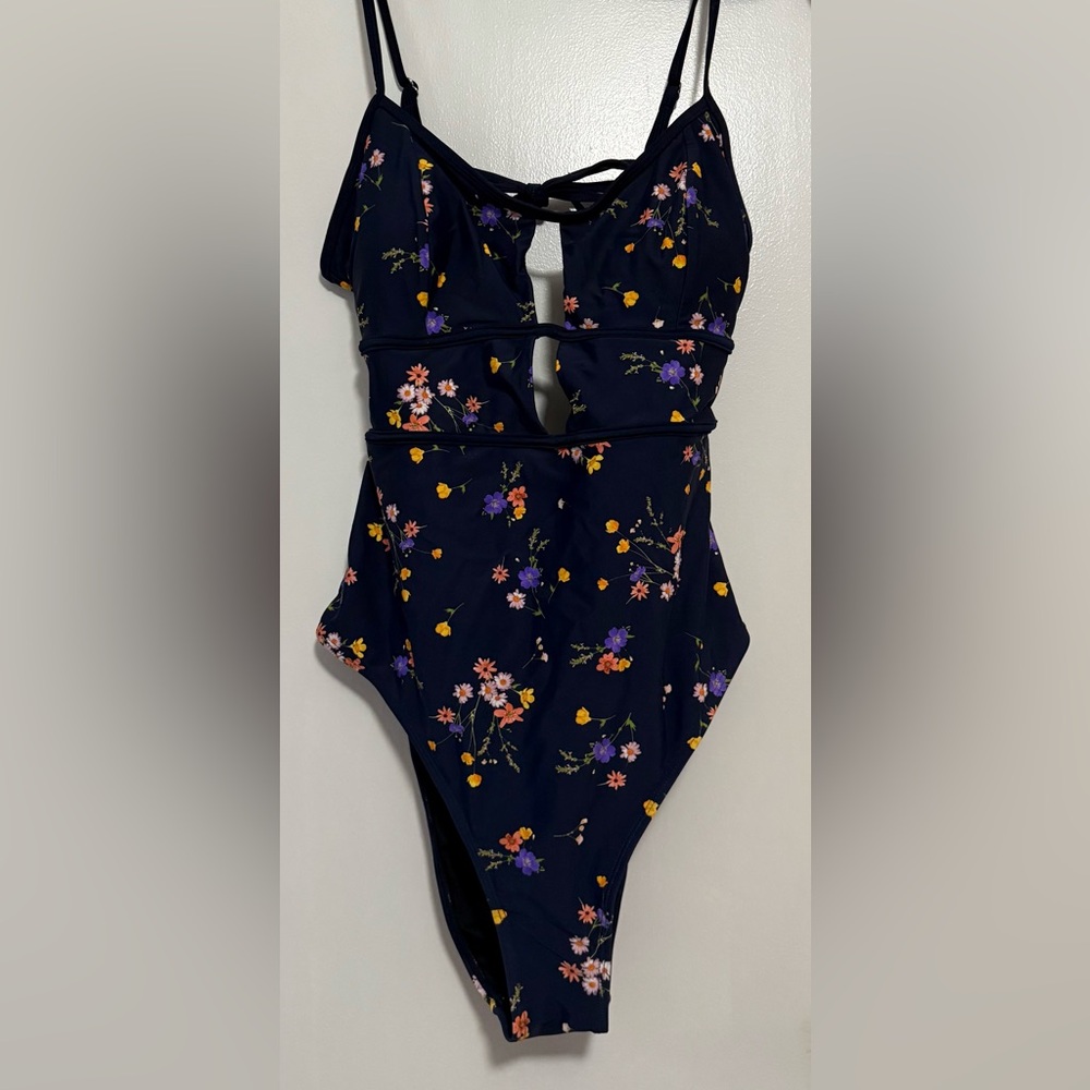 Cupshe Cheerful Navy Floral One-piece XL NWT